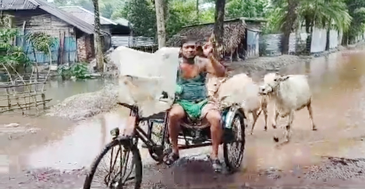 মোংলা বন্দরে ৩ নম্বর সতর্ক সংকেত বহাল, প্লাবিত নিম্নাঞ্চল