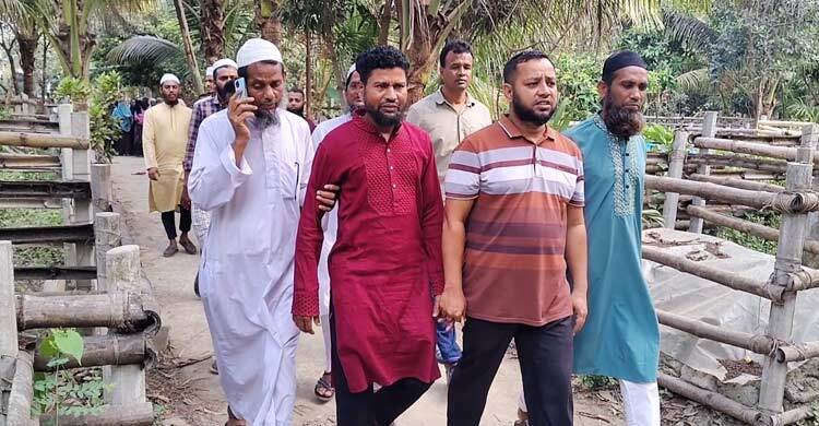 মেয়েকে দাফন করে জামাইয়ের কবর দেখতে এলেন আব্দুস সালাম