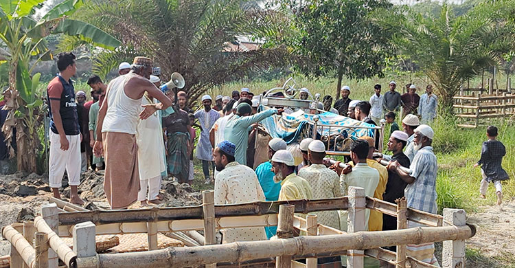 রামপালে দুর্ঘটনায় নিহত বর সাব্বিরসহ ৯ জনের দাফন সম্পন্ন