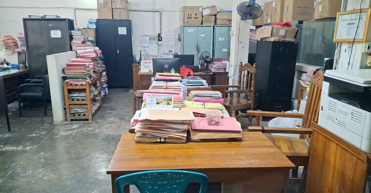 পল্লী বিদ্যুৎ সমিতির কর্মকর্তা-কর্মচারীদের কর্মবিরতিতে দুর্ভোগ