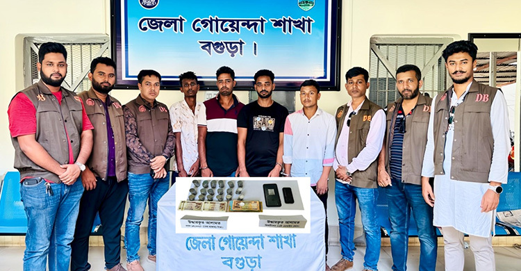 বগুড়ায় খুন ও ডাকাতির ঘটনায় গ্রেফতার ৪