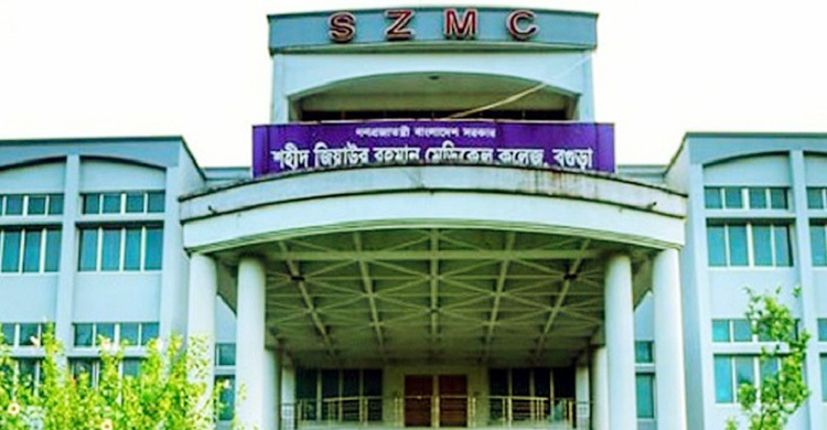 পারিবারিক কলহে স্ত্রী-শাশুড়িসহ চার নারী কুপিয়ে জখম