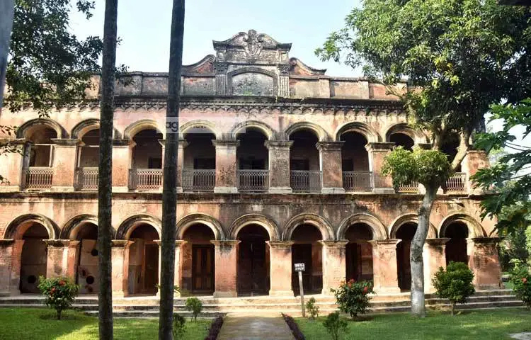 ঢাকার কাছে বেড়াতে যাওয়ার সাত স্পট