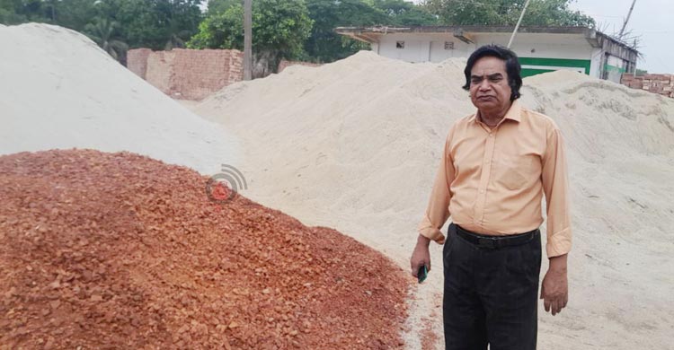 নির্মাণ কাজ কমায় ভাটা পড়েছে বালু ব্যবসায়