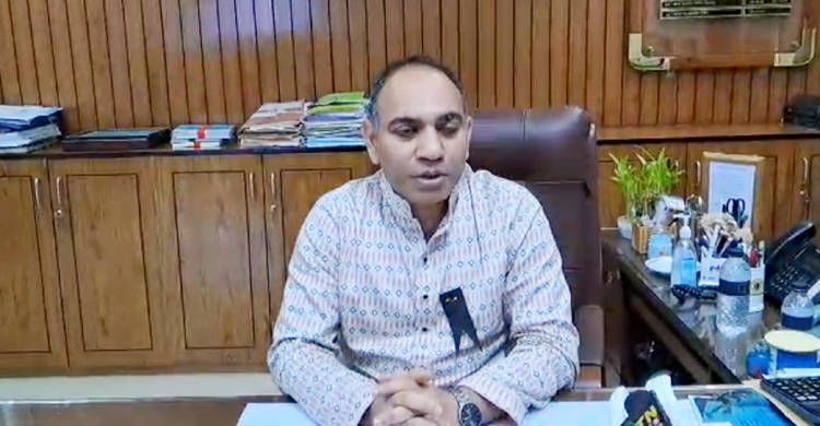 ঝুঁকিপূর্ণ স্থান থেকে বাসিন্দাদের সরে যাওয়ার আহ্বান ডিসির