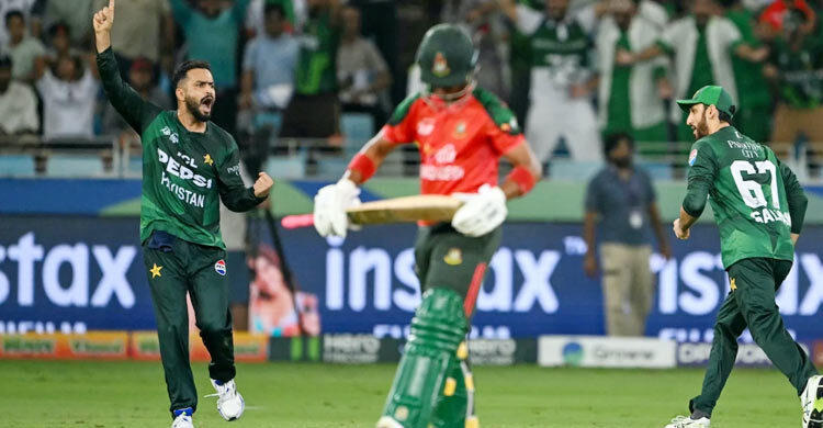 ক্যাচ ড্রপ আর ব্যাটারদের খারাপ সিদ্ধান্তই হারের কারণ: সিমন্স