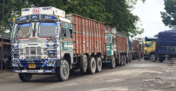 বুড়িমারী স্থলবন্দরে ৯ দিন আমদানি-রপ্তানি বন্ধ