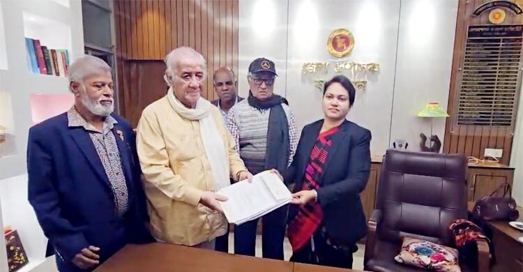 বান্দরবানে মনোনয়নপত্র জমা দিলেন বিএনপি প্রার্থী সাচিং প্রু জেরী