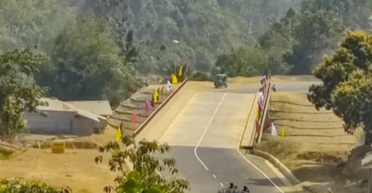 মিয়ানমারের অভ্যন্তরে গোলাগুলি, বান্দরবানে আতঙ্ক