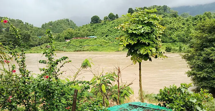 বান্দরবানে অতিবৃষ্টিতে আটকা কয়েকশ পর্যটক