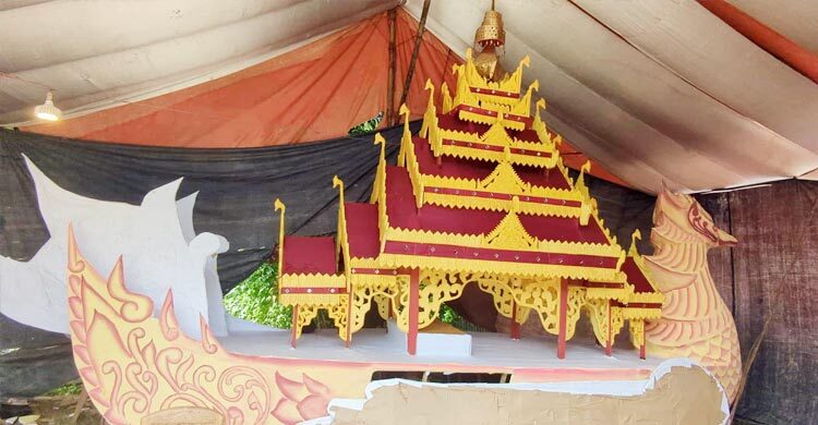 বান্দরবানের পাহাড়জুড়ে প্রবারণা পূর্ণিমায় উৎসবের আমেজ