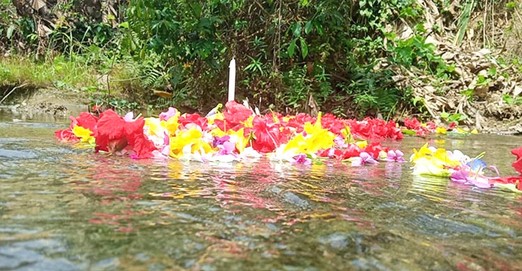 পাহাড়ে লেগেছে বৈসাবীর রঙ