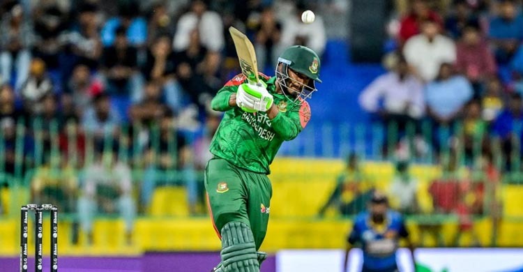 টিকে থাকার লড়াইয়ে টস জিতে ব্যাটিংয়ে বাংলাদেশ