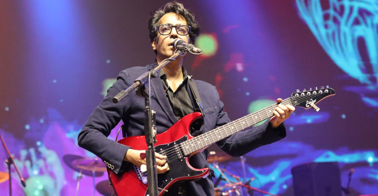 নব্বই দশকের অজানা গল্প জানাবেন বাপ্পা মজুমদার