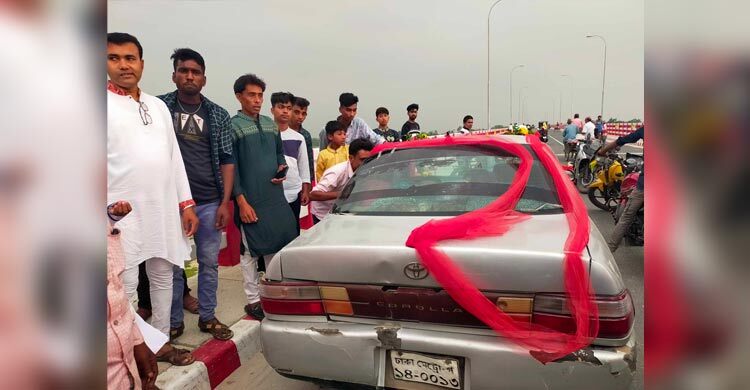 পথ আটকে বিয়ের গাড়িতে হামলা-ভাঙচুর, আটক ৪