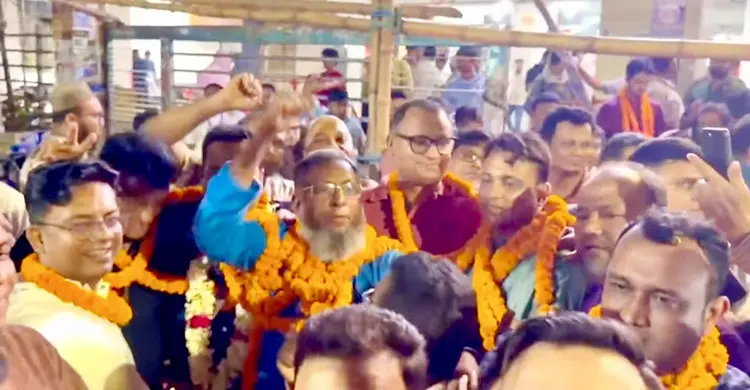 ঢাকা আইনজীবী সমিতি নির্বাচনে যে কারণে একচেটিয়া জয় বিএনপিপন্থিদের