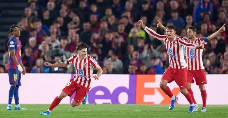 ২০ বছর পর ঘরের মাঠে অ্যাটলেটিকোর কাছে হার, বিদায়ের শঙ্কায় বার্সা