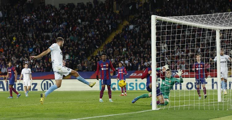 Girona stun Barca 4-2 away to restore LaLiga lead