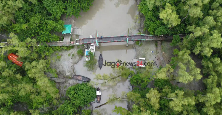 সংস্কারের অভাবে পর্যটক হারাচ্ছে হরিণঘাটা