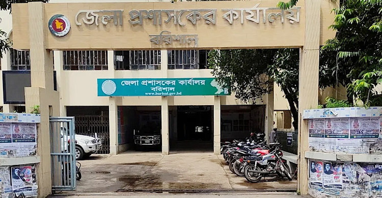 বরিশালে আইনশৃঙ্খলায় ১৬ হাজার সদস্য মোতায়েন থাকলেও শঙ্কায় প্রার্থীরা