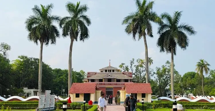রবীন্দ্রনাথ ঠাকুরের ১৬৫তম জন্মজয়ন্তী, কুঠিবাড়িতে উৎসবের আমেজ
