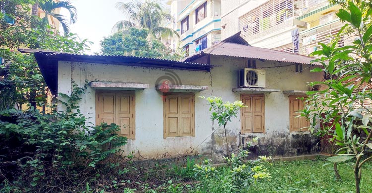 শুধু নামেই পড়ে আছে ‘ধানসিঁড়ি’, নেই জীবনানন্দ চর্চার সুযোগ