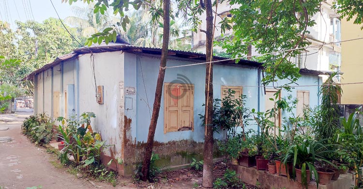 শুধু নামেই পড়ে আছে ‘ধানসিঁড়ি’, নেই জীবনানন্দ চর্চার সুযোগ
