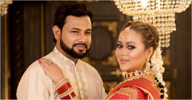 স্বামী আইসিইউতে, দোয়া চাইলেন অভিনেত্রী বারিশা হক