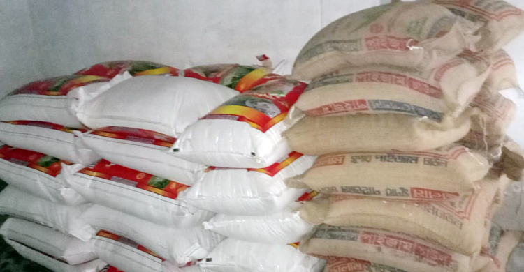 বরিশালে খাদ্যবান্ধব কর্মসূচির চাল উদ্ধার, গুদাম সিলগালা