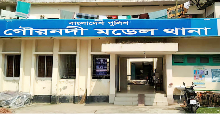 প্রথম স্ত্রীকে তালাক না দেওয়ায় দ্বিতীয় স্ত্রীর বিষপান