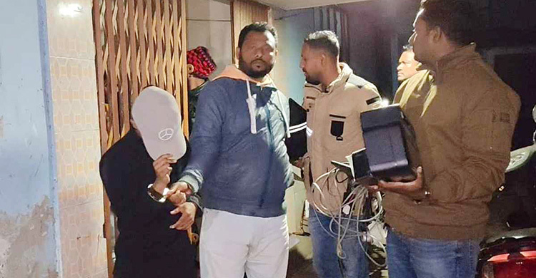 বরিশালে জাল টাকাসহ ৪ কিশোর আটক