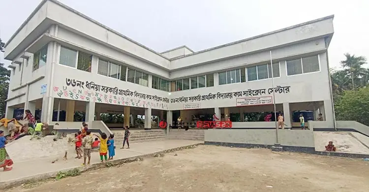 দুর্যোগ এলেই বাড়ে দুর্ভোগ, আশ্রয়কেন্দ্র-স্বেচ্ছাসেবকের সংকট উপকূলে