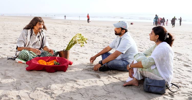 তবুও এসিডে ঝলসে যাওয়া মেয়েটিকে বিয়ে করতে চান বর্ষণ