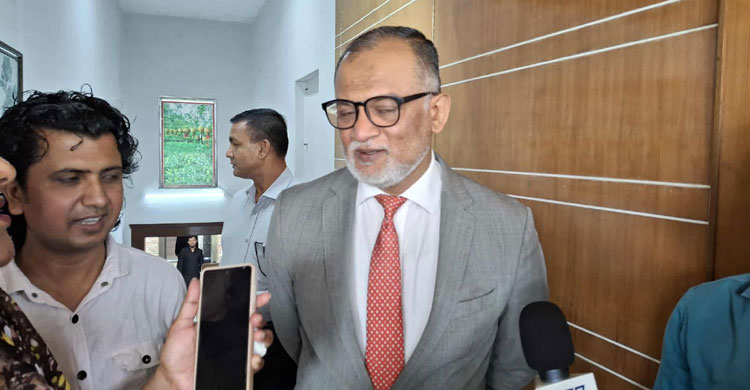 শেষ মুহূর্তেও যুক্তরাষ্ট্রের আমন্ত্রণের অপেক্ষায় বাংলাদেশ