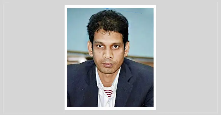 রাতে মেয়েদের মেসেজ দেন—‘প্লিজ, একটু কথা বলো না’