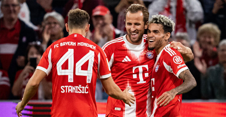 Kane hits hat-trick as Bayern put six past Leipzig