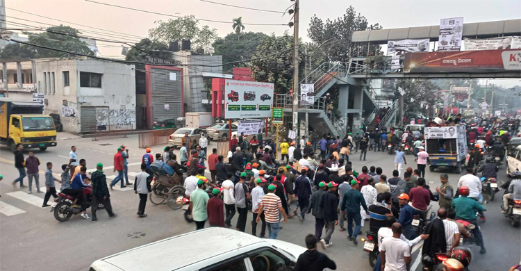 চলছে শেষ সময়ের নির্বাচনী প্রচারণা