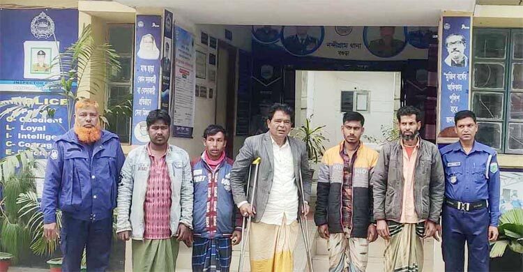 জুয়ার আসর থেকে আওয়ামী লীগ নেতাসহ আটক ৫