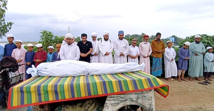 বাবার মরদেহ গ্রহণ করেননি ছেলে, দাফন করলো ব্রাহ্মণবাড়িয়া বাতিঘর