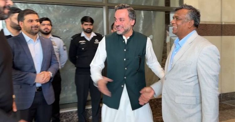 ভারতের বিপক্ষে খেলতে পাকিস্তানকে অনুরোধ বিসিবির