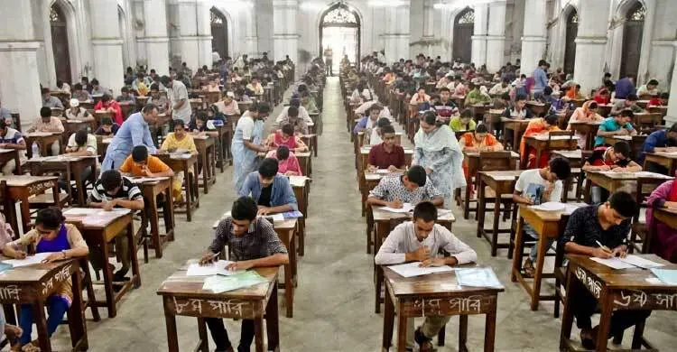 Govt job entry age limit now 32, JS passes bill