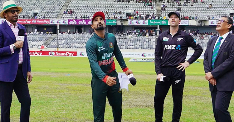 টস হেরে ফিল্ডিংয়ে বাংলাদেশ