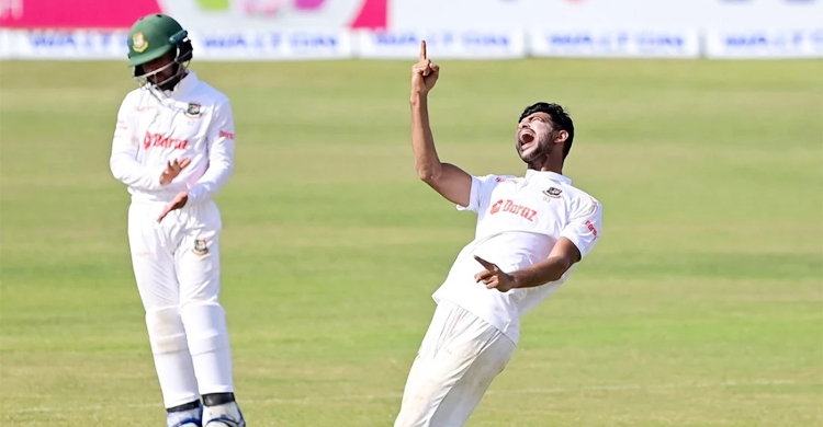 ১ রানের ব্যবধানে ২ উইকেট তুলে ম্যাচে ফিরছে বাংলাদেশ