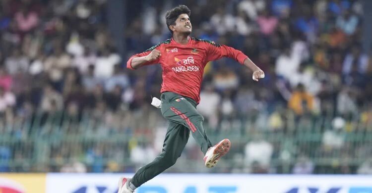 Tigers strike hard, Pakistan reels at 41/4 in power play