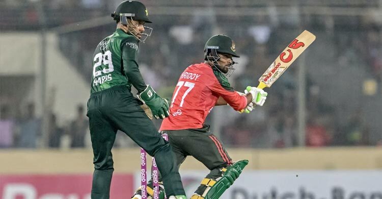 সন্ধ্যায় দ্বিতীয় ম্যাচে পাকিস্তানের মুখোমুখি হচ্ছে বাংলাদেশ