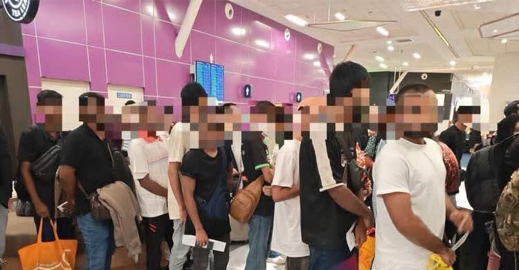 বাংলাদেশিসহ ১৩৫ প্রবাসীকে ফেরত পাঠালো মালয়েশিয়া