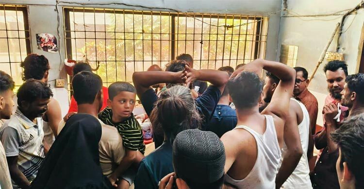 ব্রাহ্মণবাড়িয়ায় দা-ছুরির আঘাত ও পশুর লাথিতে আহত দুই শতাধিক