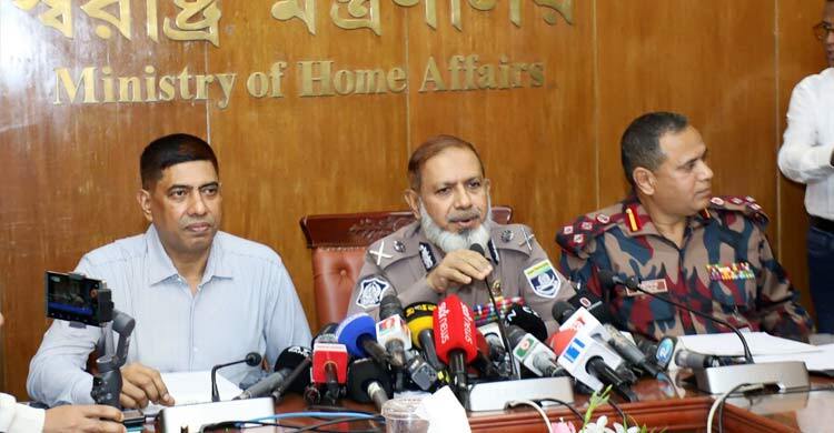 হাদিকে গুলির ঘটনায় ‘অনেকে ডিবির নজরদারিতে’