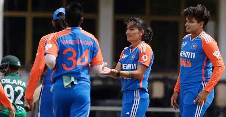 Indian girls beat Bangladesh to reach Asia Cup final