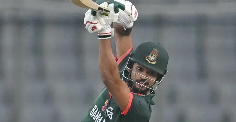 রান তাড়ার শুরুতেই ব্যাটিং বিপর্যয়ে বাংলাদেশ